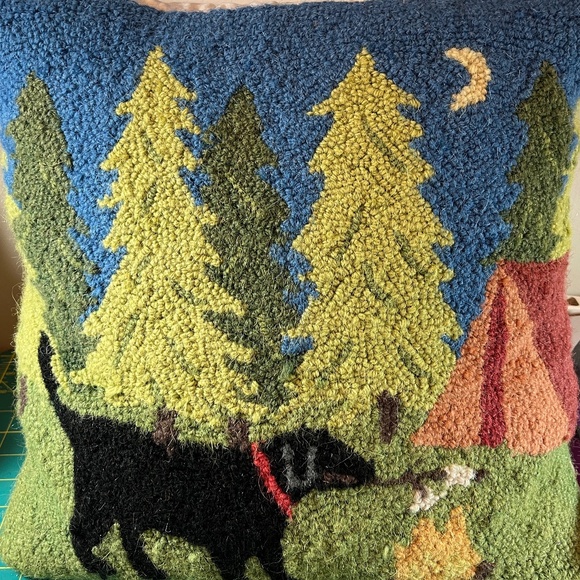 4-Corners Other - 4-Corners Punch-Needle Pillow